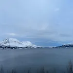 Sjursnes, Lyngen Alps, Aurora Borealis Holiday home