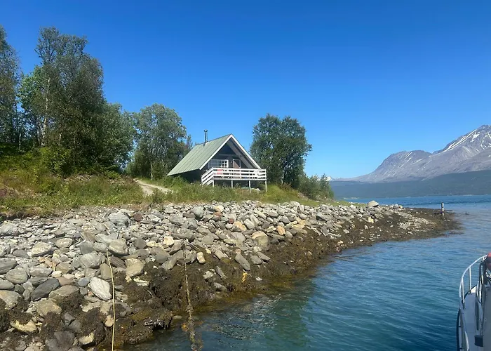 Sjursnes, Lyngen Alps, Aurora Borealis *