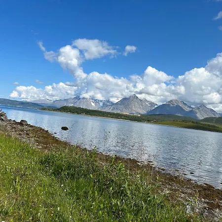 Sjursnes, Lyngen Alps, Aurora Borealis بيت للعطل ترومسو