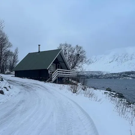Sjursnes, Lyngen Alps, Aurora Borealis Holiday home *